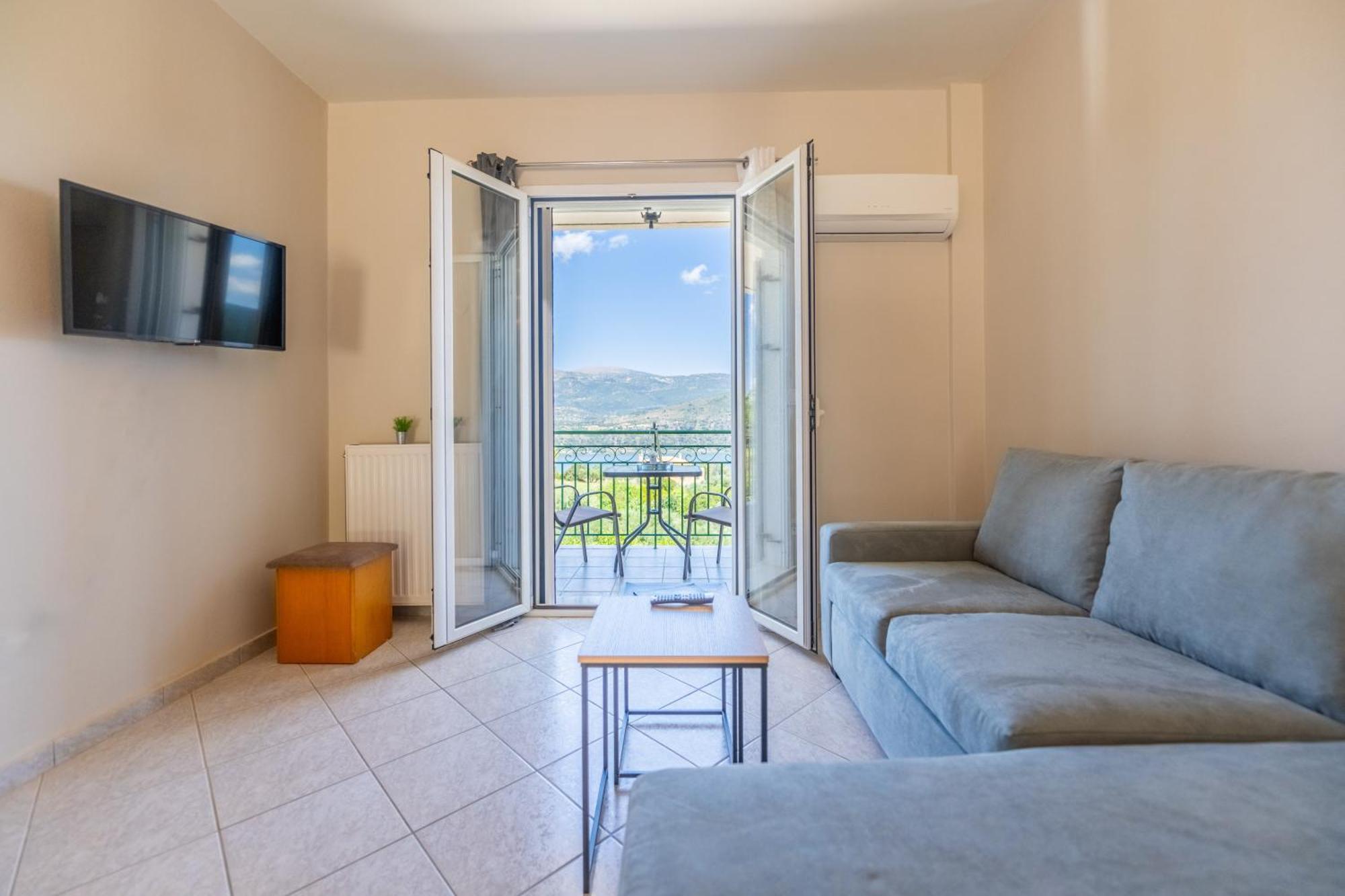 Apaggio Di Argostoli Apartments - Private Parking & Sea View Екстериор снимка