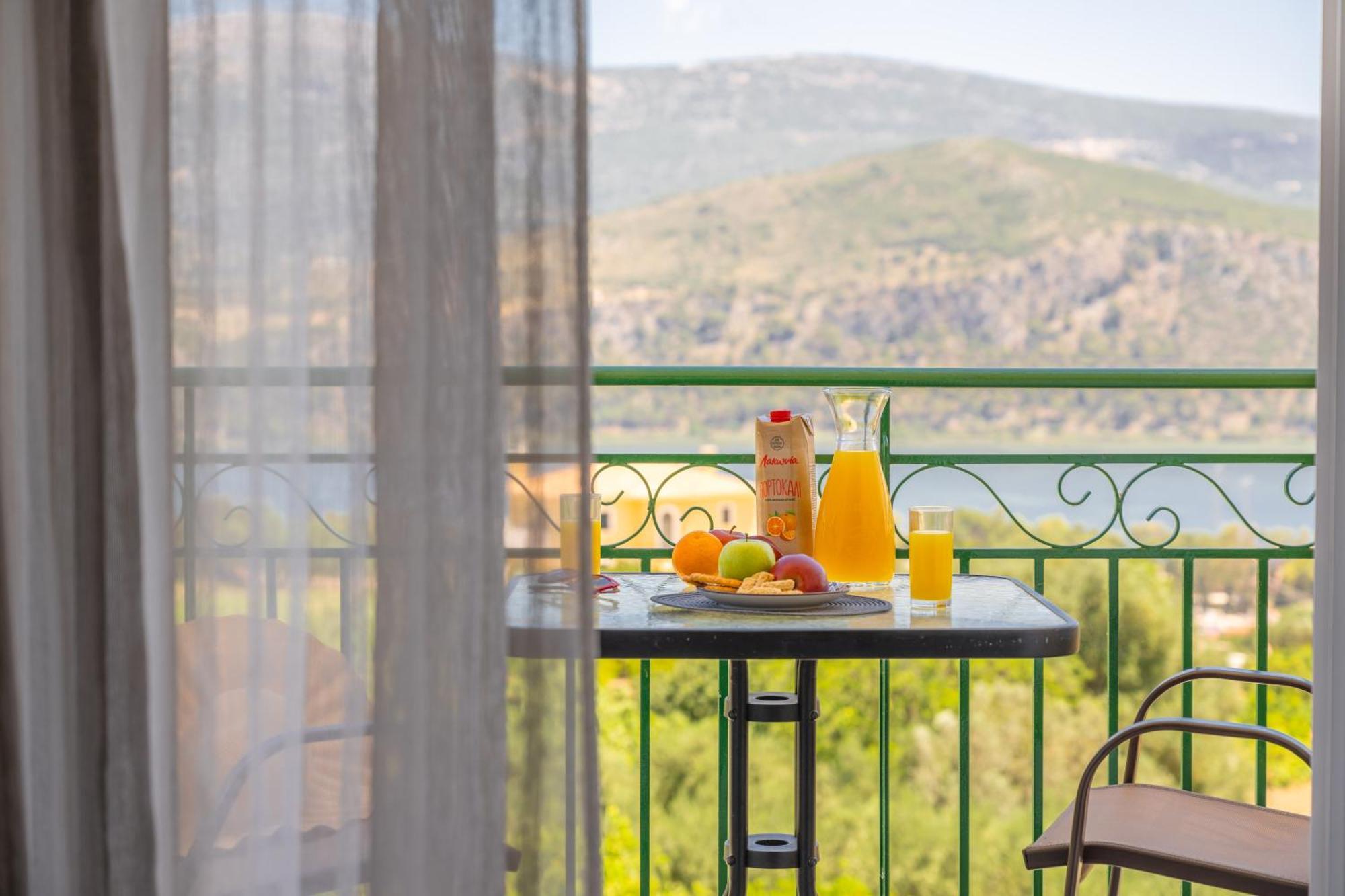Apaggio Di Argostoli Apartments - Private Parking & Sea View Екстериор снимка