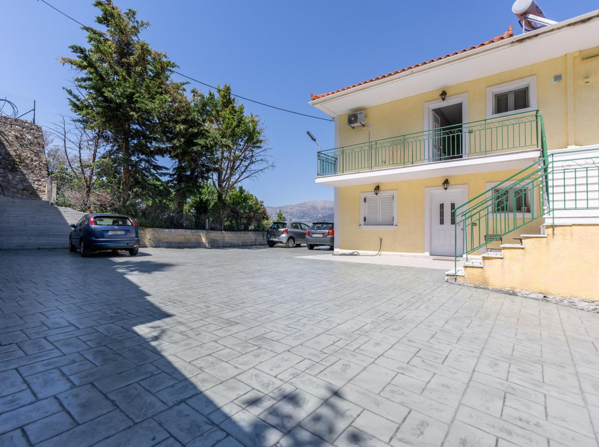 Apaggio Di Argostoli Apartments - Private Parking & Sea View Екстериор снимка