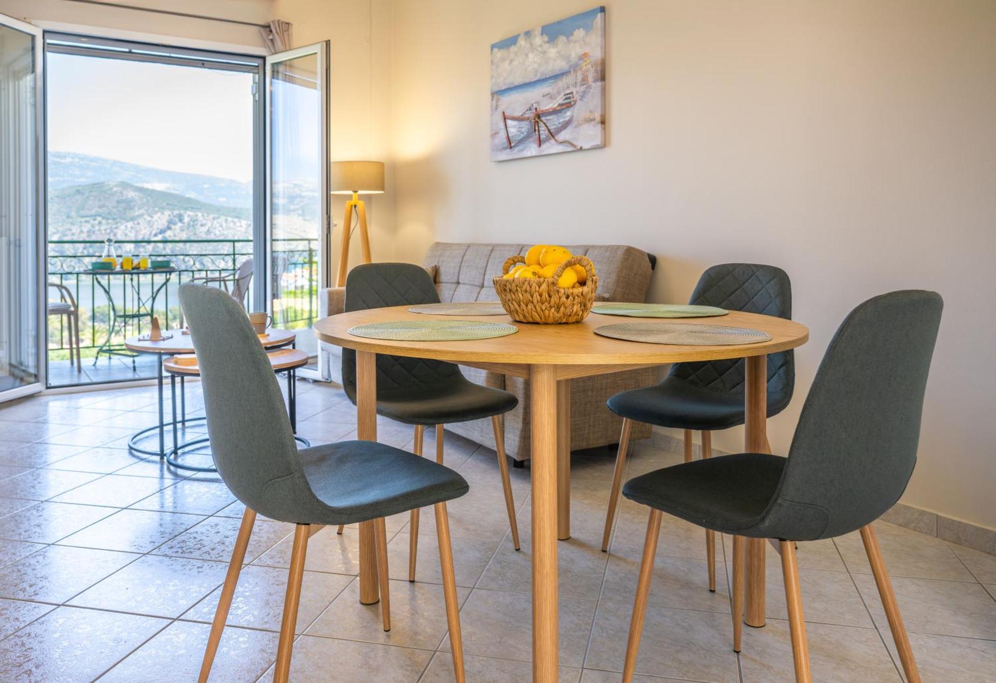 Apaggio Di Argostoli Apartments - Private Parking & Sea View Екстериор снимка